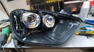 Citroen DS5. Замена штатных биксеноновых линз Visteon на BI-LED двухчиповые линзы Bengal Tiger.