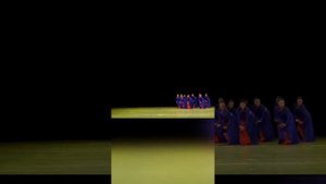 Баргуты танцуют или тувинский или бурятский танец.