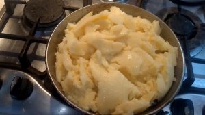 Как вкусно разогреть картошку толченку.