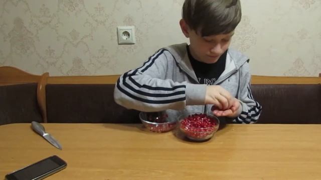 СКОЛЬКО КОСТОЧЕК В ОДНОМ ГРАНАТЕ? смотреть онлайн