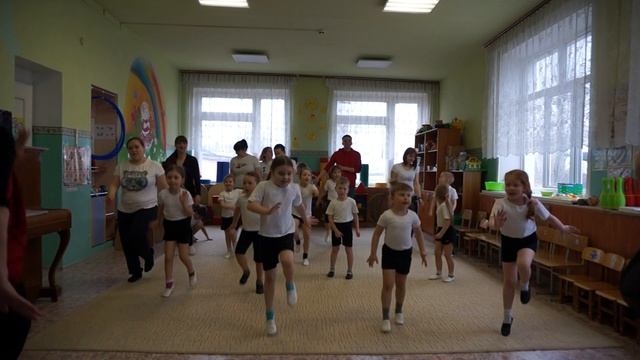 Музыкально-спортивное развлечение "Мама папа я спортивная семья" смотреть онлайн