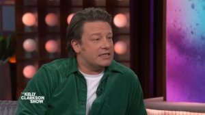 Jamie Oliver Believes Kelly Clarkson Can Become A Good Cook