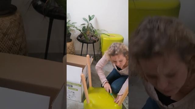 URBALIVE hoge plantenbak met waterreservoir смотреть онлайн