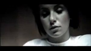 Лена Катина - Белый плащик