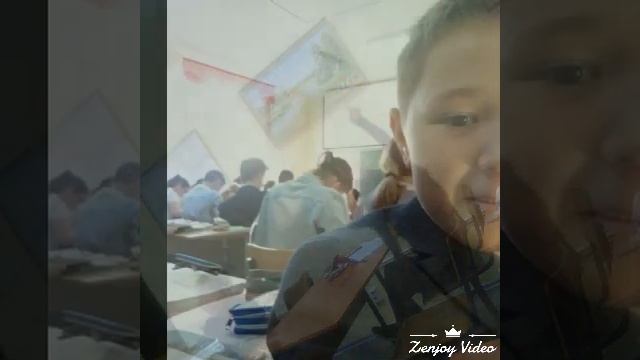 Видео про друзей/одноклассников смотреть онлайн