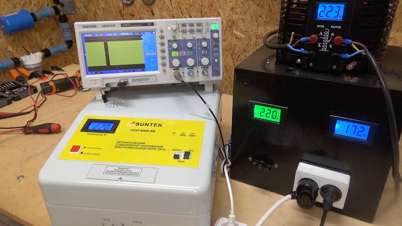 Обзор Suntek СНЭТ 8500ВА ЭМ. Мощный электромеханический стабилизатор для дома смотреть онлайн
