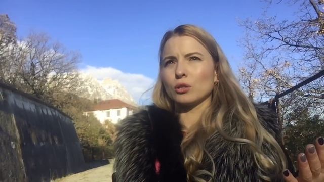 ?"ХОХЛУШКА" в КРЫМУ?Я в шоке?Люди, что Вы несёте? (Ролик ни о чём)