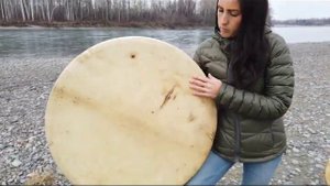 Бубен 70 см с низкими частотами из кожи марала и кедра