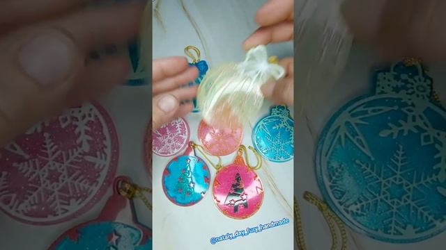 ❄️?❄️ С НОВЫМ ГОДОМ! ❄️?❄️ ЁЛОЧНЫЕ УКРАШЕНИЯ ИЗ ЭПОКСИДНОЙ СМОЛЫ ❄️?❄️ смотреть онлайн