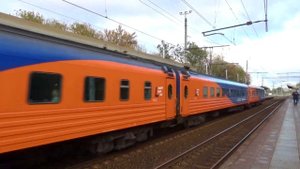 "Латвийский экспресс!" Электровоз ЧС7-052 с фирменным поездом №1 "Москва - Рига"