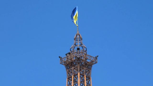 "Эйфелева башня" в Харькове, ТЦ "Французский бульвар" 24 июля 2017 смотреть онлайн