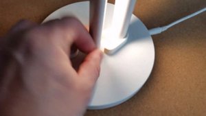 Xiaomi LED Desk Lamp vs. Yeelight LED Table Lamp (сравнение 2 настольных ламп)