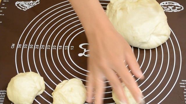 Постные,воздушные булочки , тесто очень долго остается мягким. смотреть онлайн