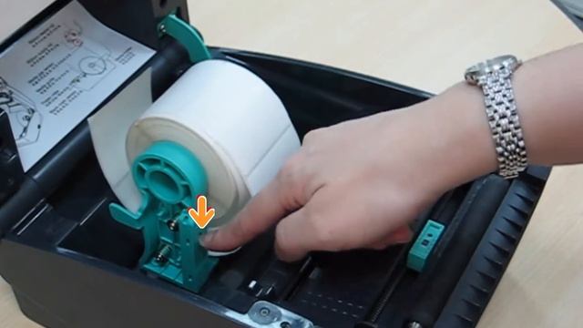 TSC TTP-245C: Loading the media