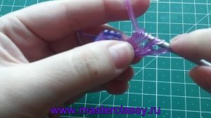 Rainbow Loom charms. Цветок из резиночек назаколку на станке: подробный видео урок!