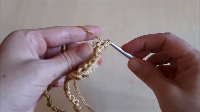 Узор крючком из шнура для летней сумки круговыми рядами. Crochet pattern
