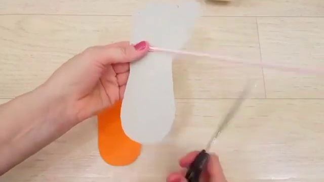 Бегущие ноги из цветного картона. Игры с детьми. смотреть онлайн