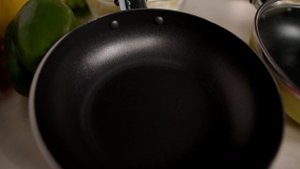 Рецепт блинчиков «Султанчики». Готовим на сковородах от бренда JARKO. Артикул: 203179