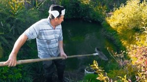 ЧИЩУ ПРУД НА СВОЁМ УЧАСТКЕ | КАК ОЧИЩАТЬ ВОДОЁМ ? | ЧТО МНЕ ПОПАЛОСЬ ? ОЧИСТКА ПРУДА / ВОДОЁМА