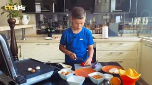КУХНЯ KIDS | Выпуск 3 ?? Готовим English breakfast ??