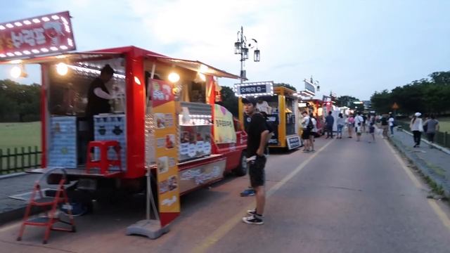 КЁНДЖУ: негламурная Южная Корея и стрижка по-корейски смотреть онлайн