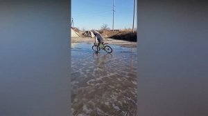 НЕУДАЧНИЙ ДРИФТ НА ВЕЛОСИПЕДЕ