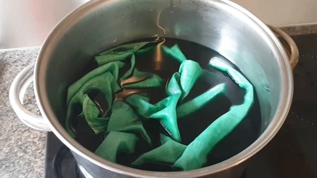 Tutorial: using Rit to dye cross stitch fabric смотреть онлайн