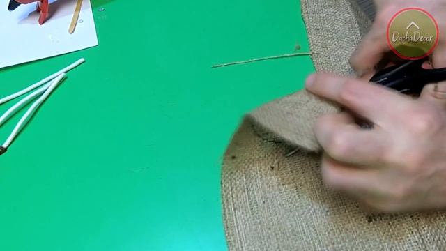Органайзер для ручек из консервной баночки
