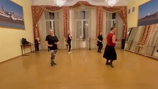 БАЧАТА студии «Танцы 40+» - процесс повторения смотреть онлайн