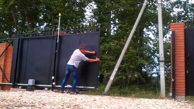 Не нормальная работа привода откатных ворот. смотреть онлайн