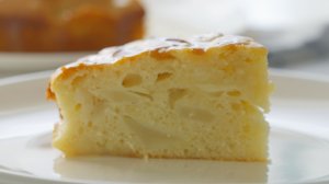 Кекс с грушей и белым шоколадом