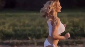 Далеко ускакала молодая лошадь