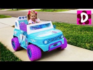 Подарок Диане НОВАЯ МАШИНА ФРОЗЕН Наперегонки с Ромой Собираем и катаемся Дисней ✿ Kids Diana Show
