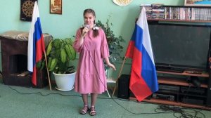 Исполнение песни "Аист на крыше"