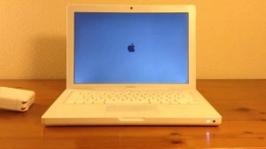 Apple MacBook 13.3" (Early 2008) w/ SSD