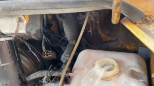 Давит антифриз из расширительного бочка в чем проблема Газель 406 двигатель