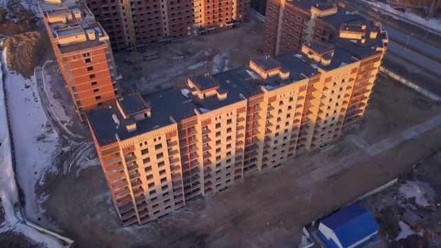 Полет над ЖК "Любимый" 31Б микрорайон, в Сургуте - 04.05.2018 смотреть онлайн