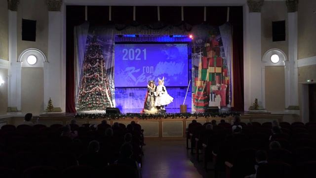 Новогодняя сказка "Снежная Буренка", ГЦКиД Бердск смотреть онлайн