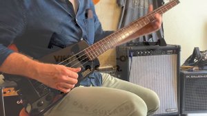 Hohner B2 headless Bass 1986 Made in Korea electric bass guitar VGC