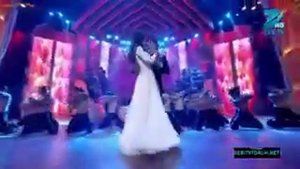 Выступления шахрукх кхана каришмы капур анушки шармы и Катрины каиф