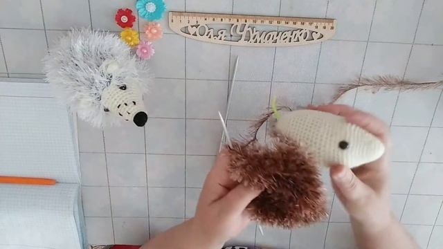 Как связать ёжиков крючком.