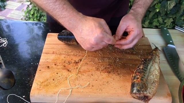 Скумбрия- копченая, пряного посола и соленая в морозилке