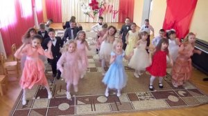 Танец "Солнышко" в детском саду