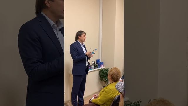 Чем вредна вода из пластиковой бутылки смотреть онлайн