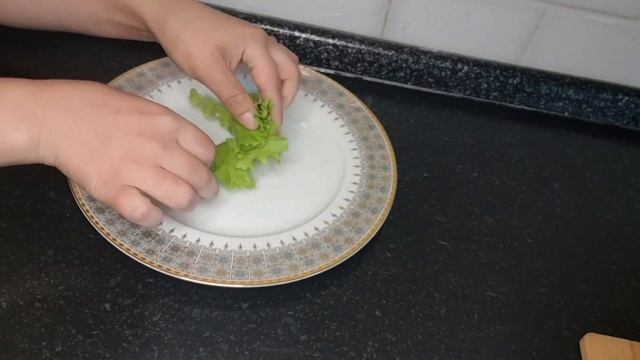 ?КАК ПОХУДЕТЬ??Салат Фитнес с салатными листьями?.? смотреть онлайн