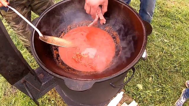 Рыба в казане от Петра и Марии \\ В деревню! смотреть онлайн