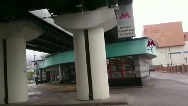 Город Москва  чёрно- белые человейники...