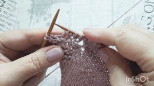 Прибавки на рукаве. С правой и с левой стороны изделия.