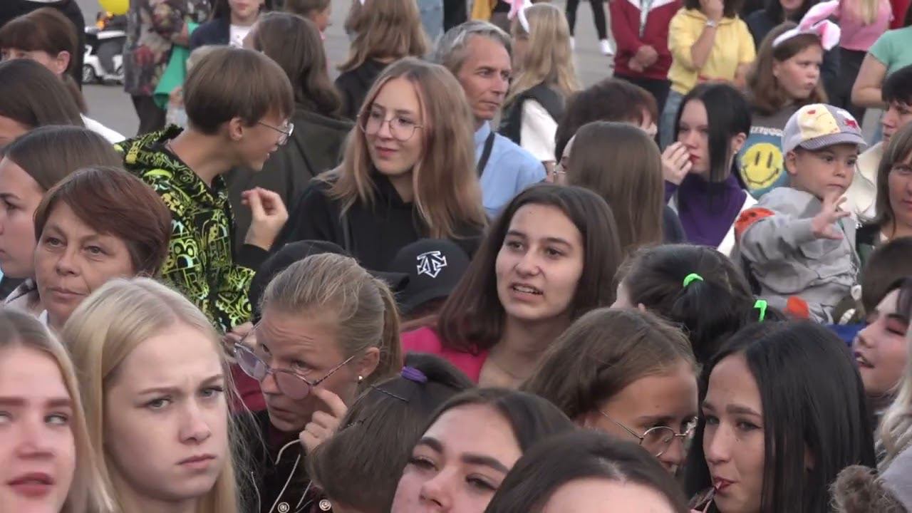 Фестивали, конкурсы, звезды российской эстрады, лазерное шоу и салют.