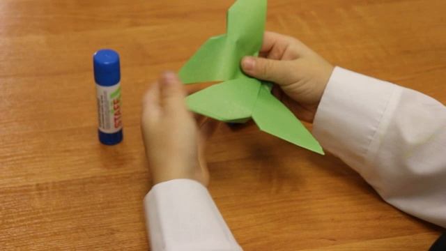 Мастер-класс от 4 "Б" - Делаем бабочку ко Дню матери смотреть онлайн